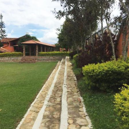Hotel Cristo Rey Campestre Los Santos  Bagian luar foto