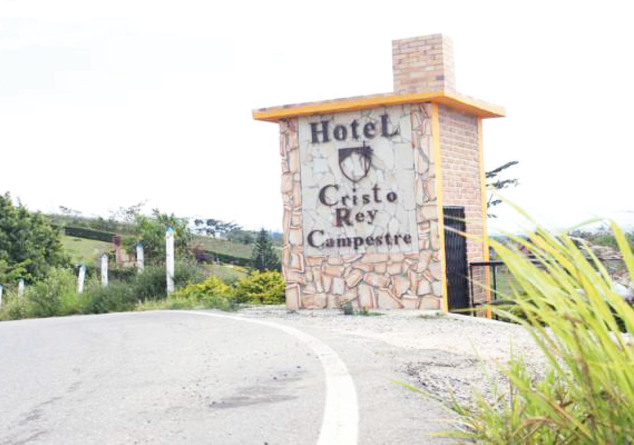 Hotel Cristo Rey Campestre Los Santos  Bagian luar foto